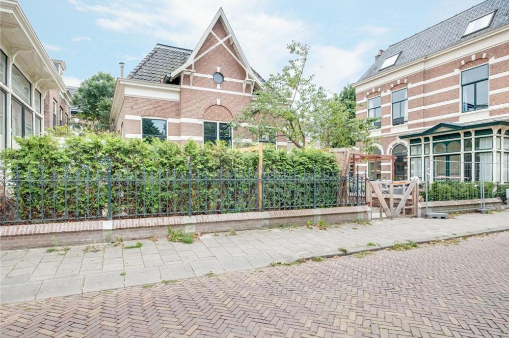 Citystays Deventer Bagian luar foto