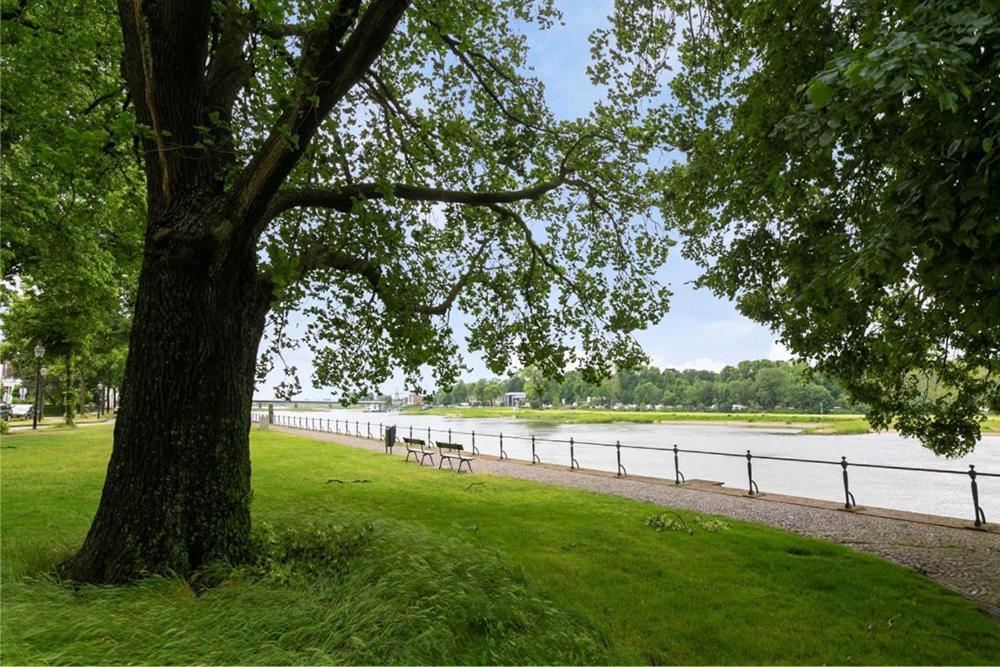 Citystays Deventer Bagian luar foto